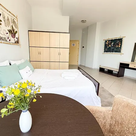Double With En-suite Bathroom *